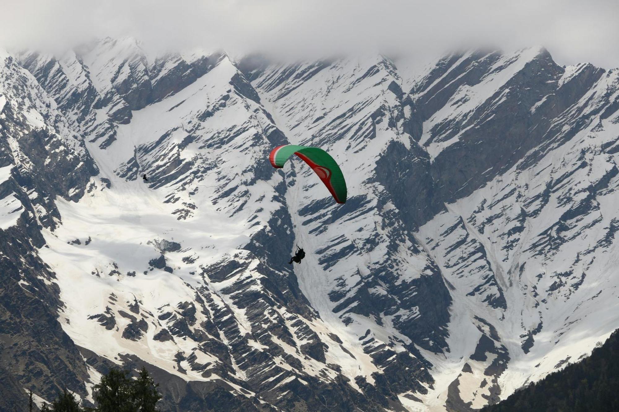 Hotel 17 Miles Stone, Manali By Shivaneel Hospitality - Manali (Himachal Pradesh) — Photos 1